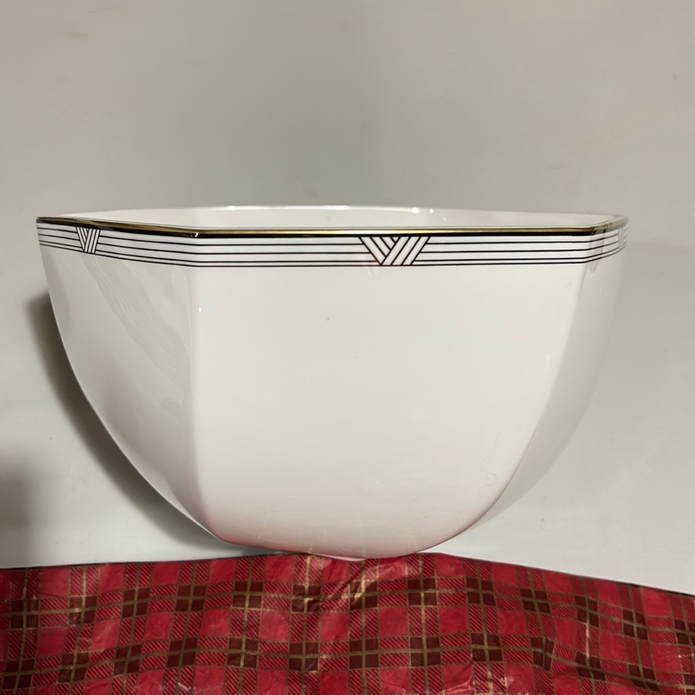 Christopher Stuart Bone China Bowl 7 1/2 “ diameter